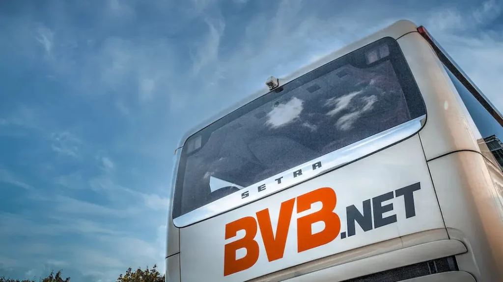BVB Bus hinten